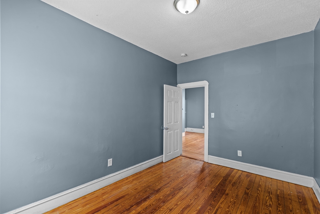 1819 Pleasant St # 3