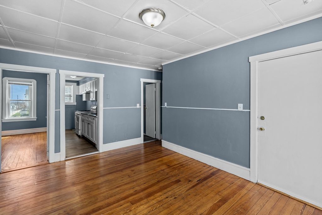 1819 Pleasant St # 3