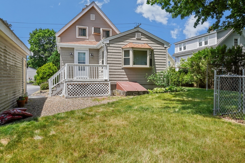 13 Waverly St
