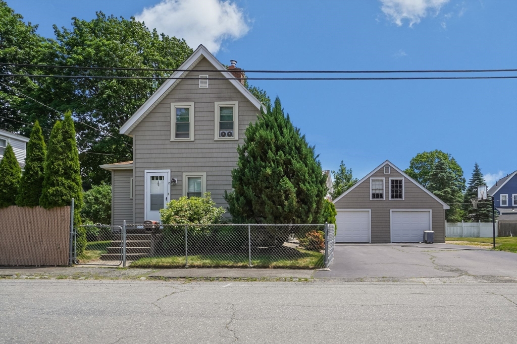 13 Waverly St