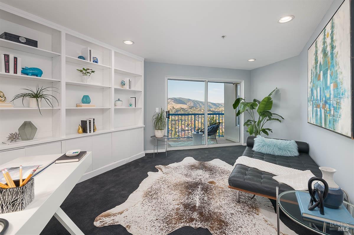 100 Thorndale Dr # 460