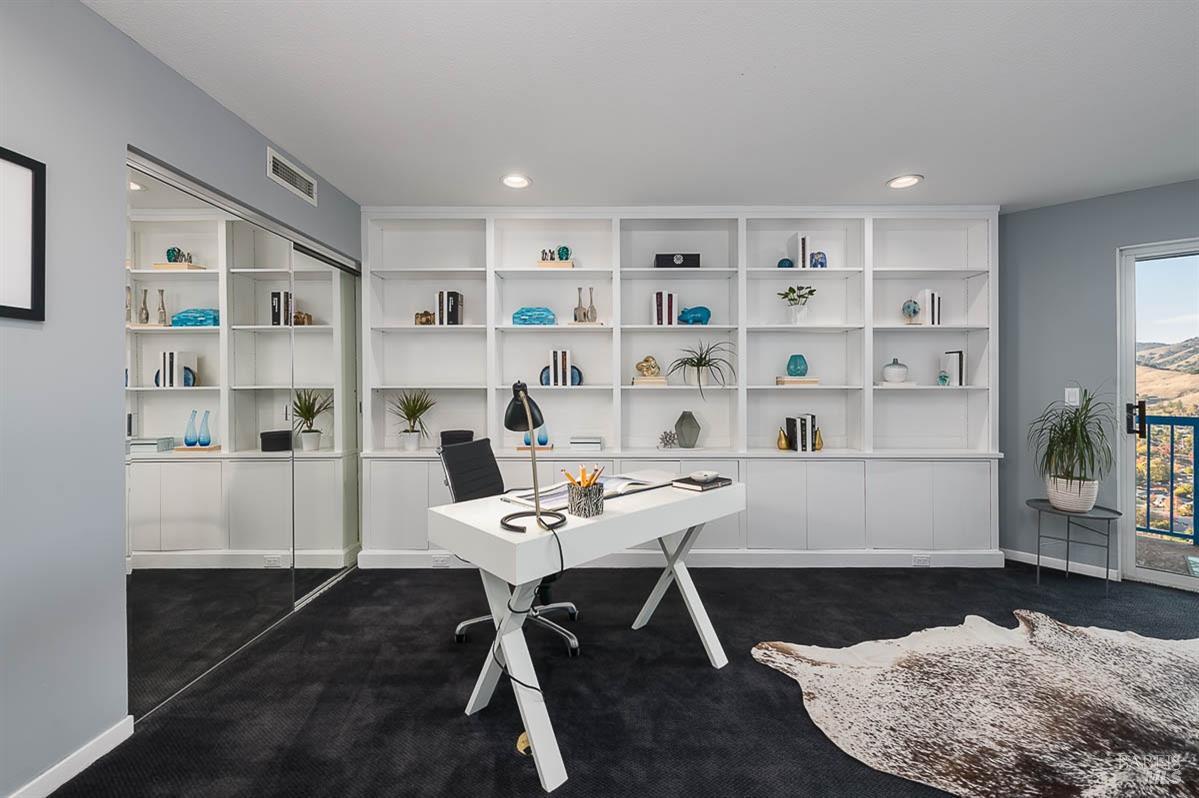 100 Thorndale Dr # 460