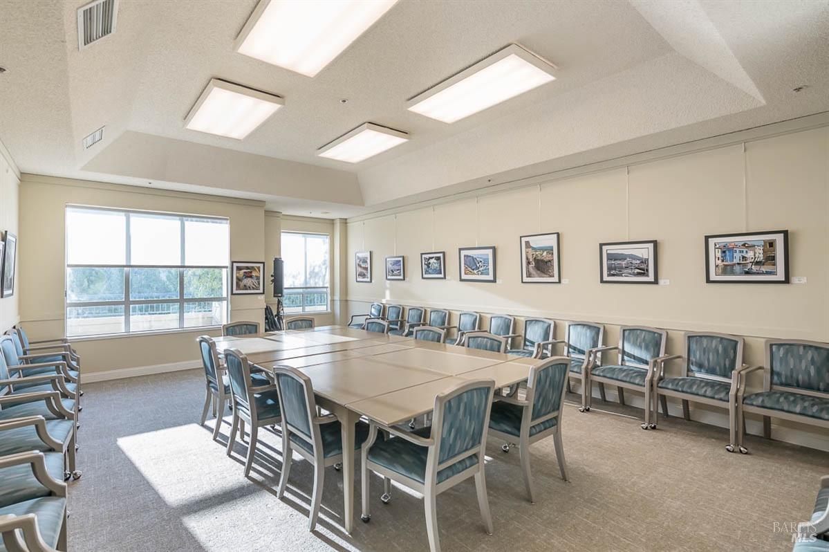 100 Thorndale Dr # 460