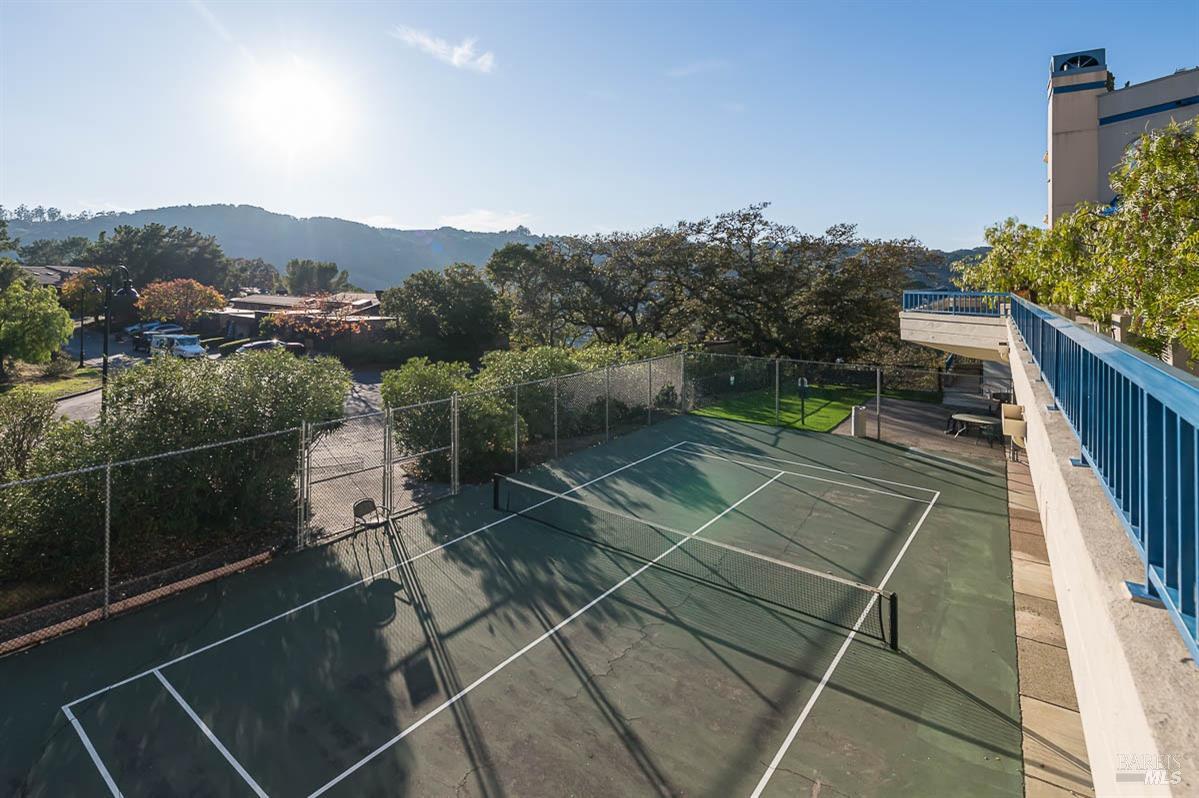 100 Thorndale Dr # 460