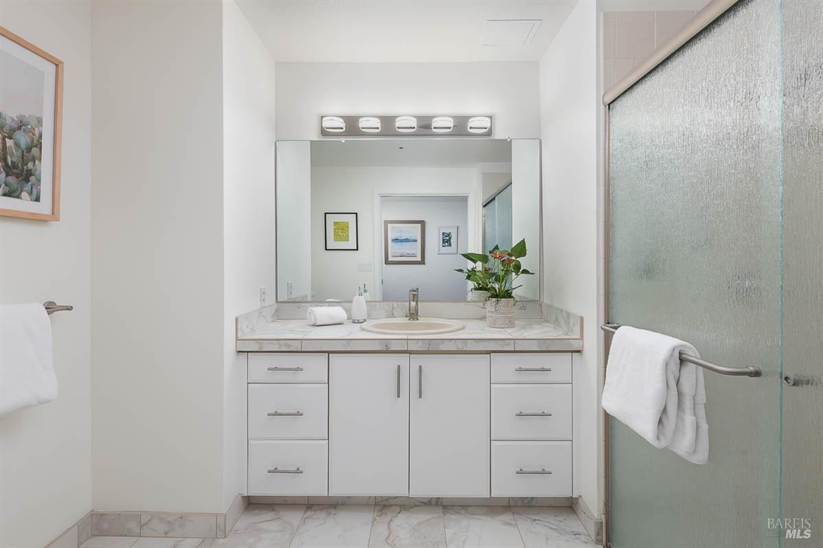 100 Thorndale Dr # 460