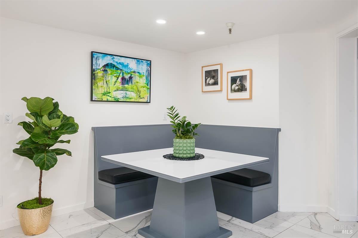 100 Thorndale Dr # 460