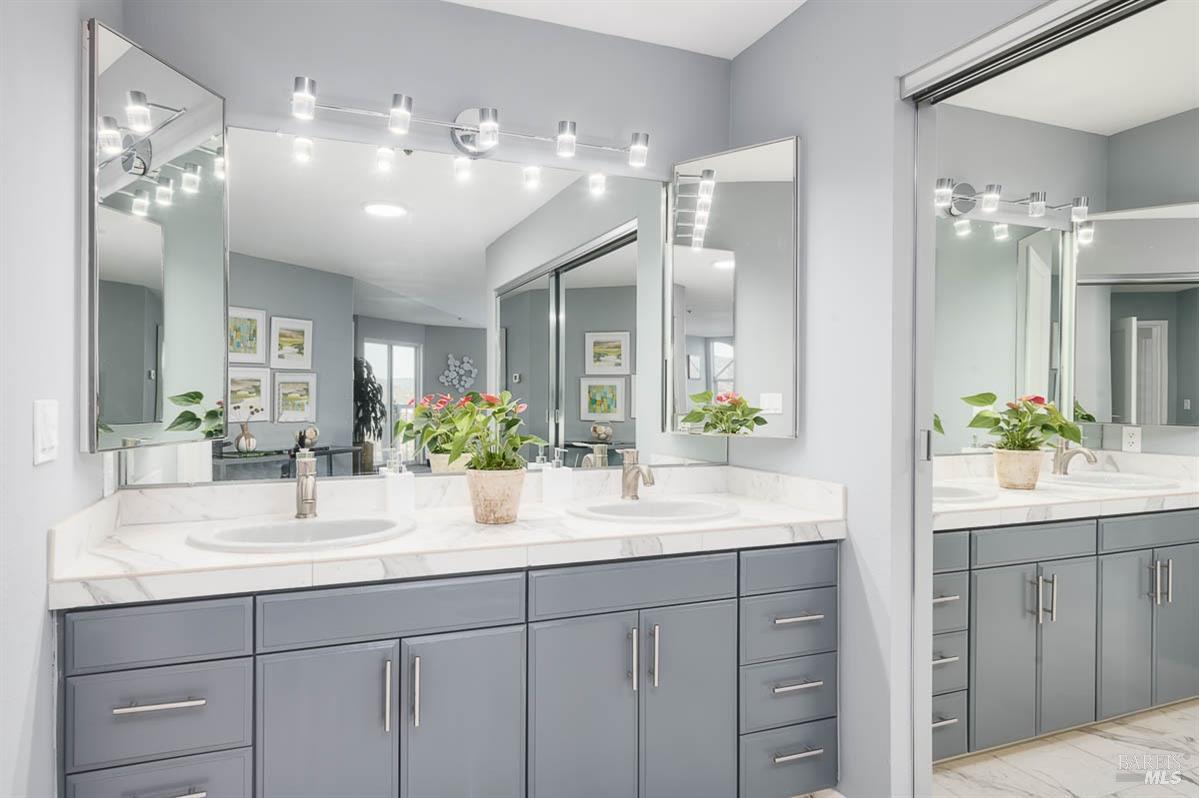 100 Thorndale Dr # 460