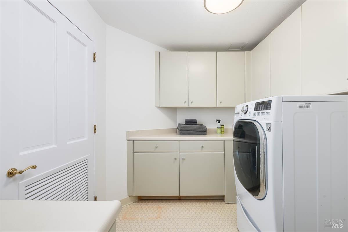 100 Thorndale Dr # 460