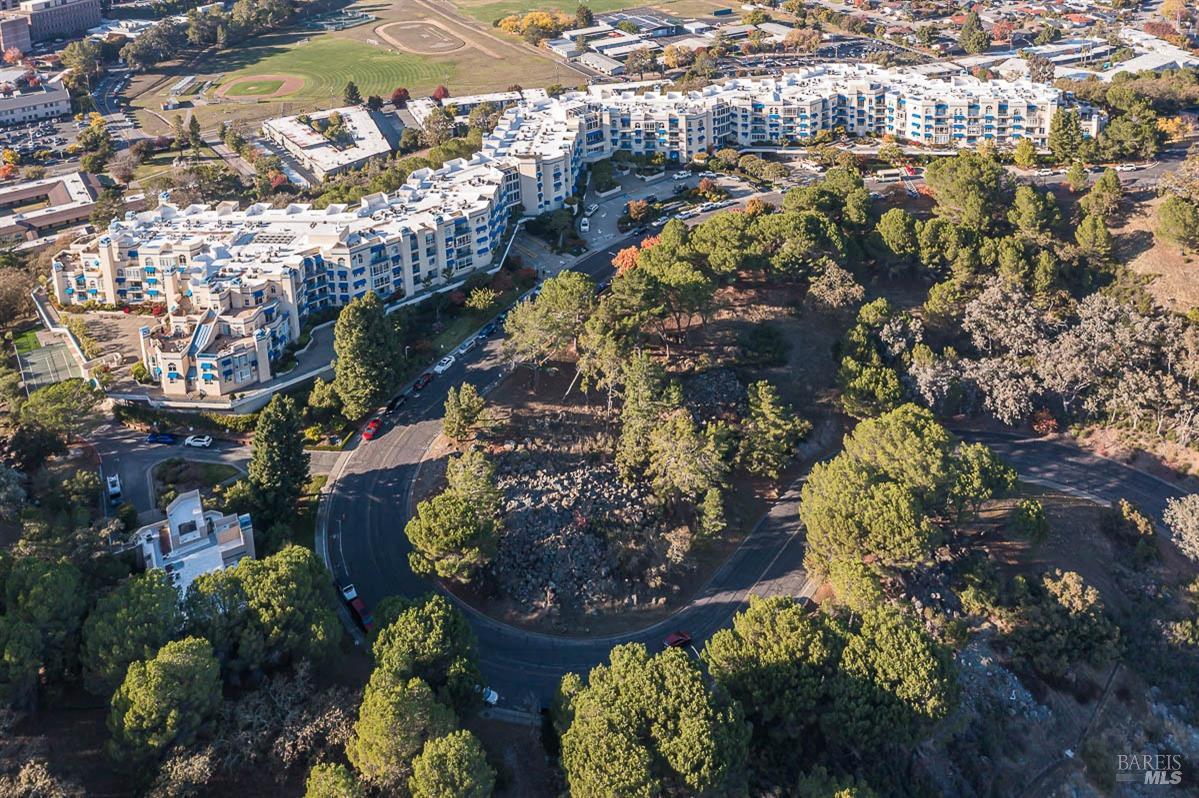 100 Thorndale Dr # 460