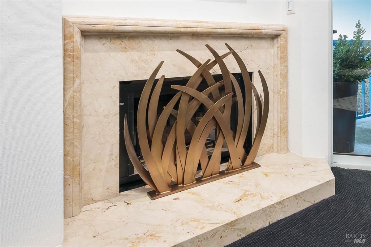 100 Thorndale Dr # 460