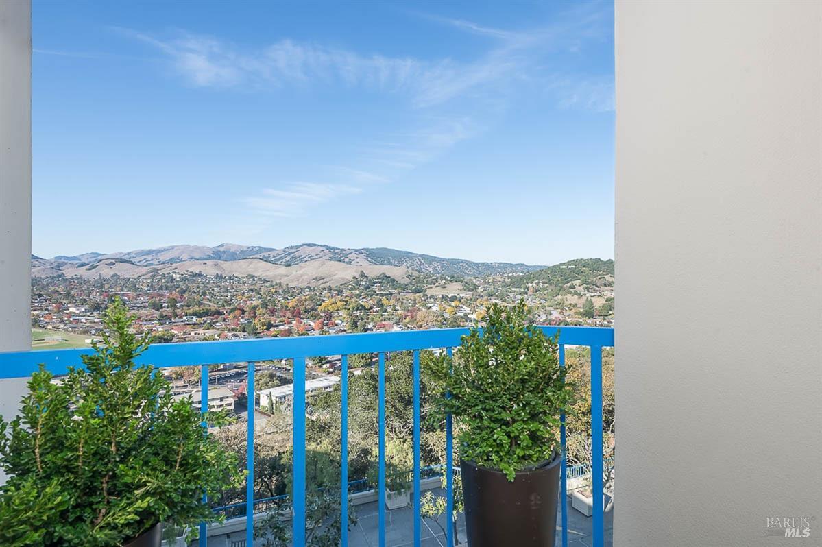 100 Thorndale Dr # 460