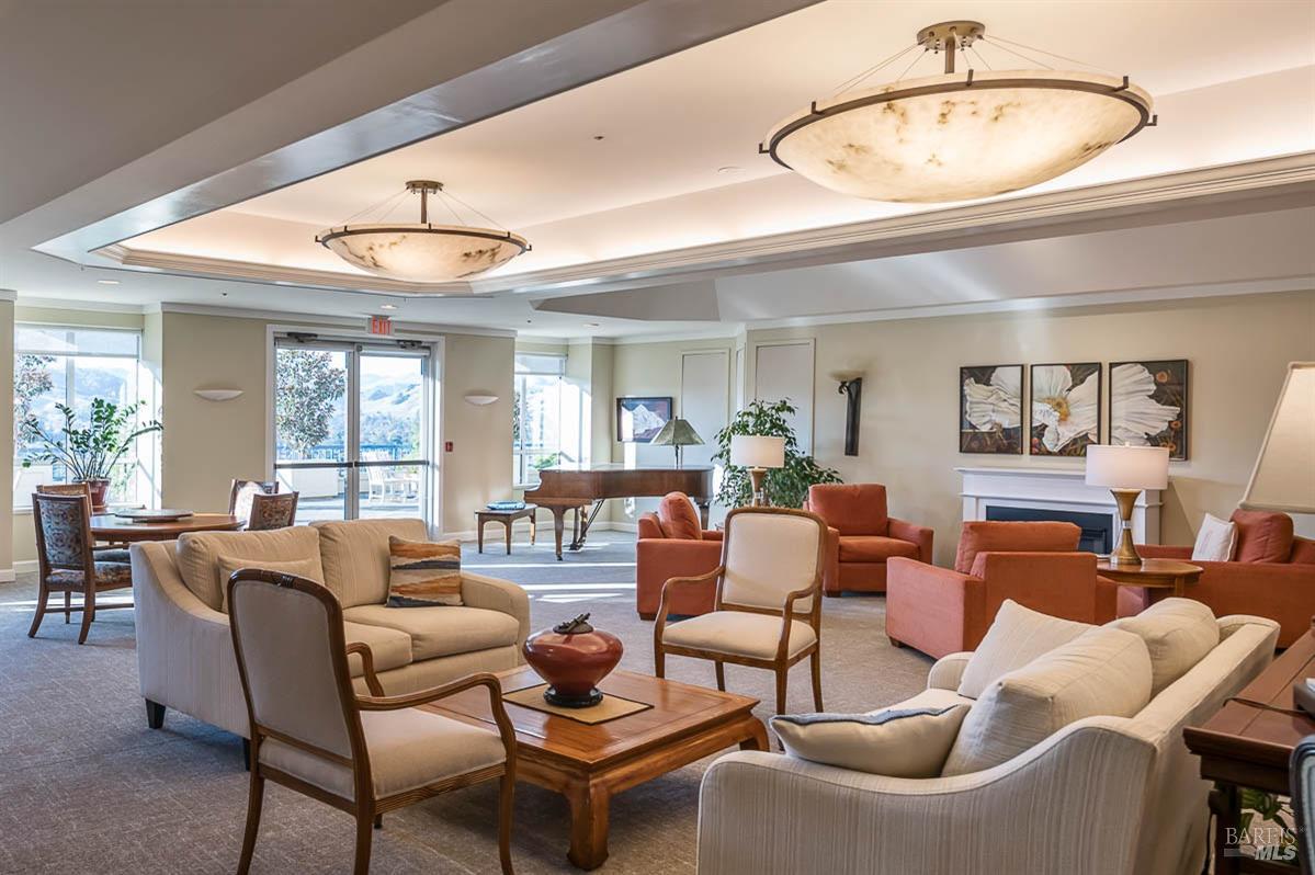 100 Thorndale Dr # 460