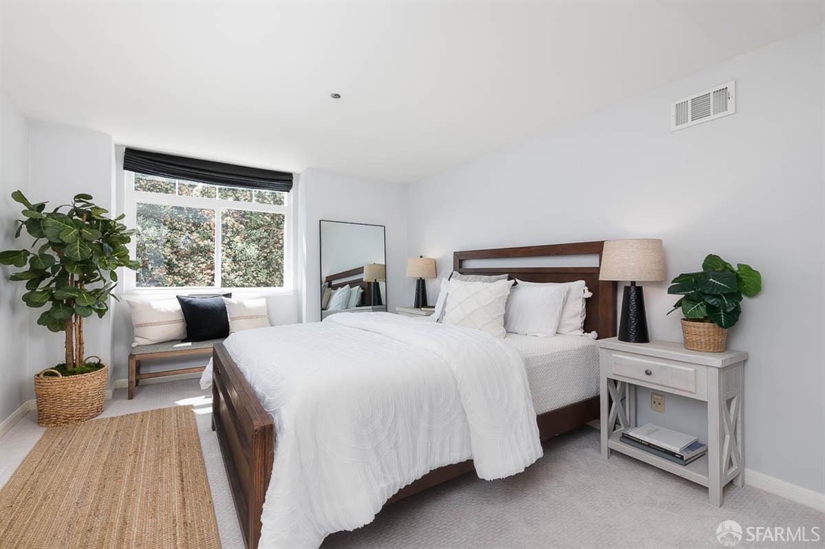 1362 Vallejo Street # C