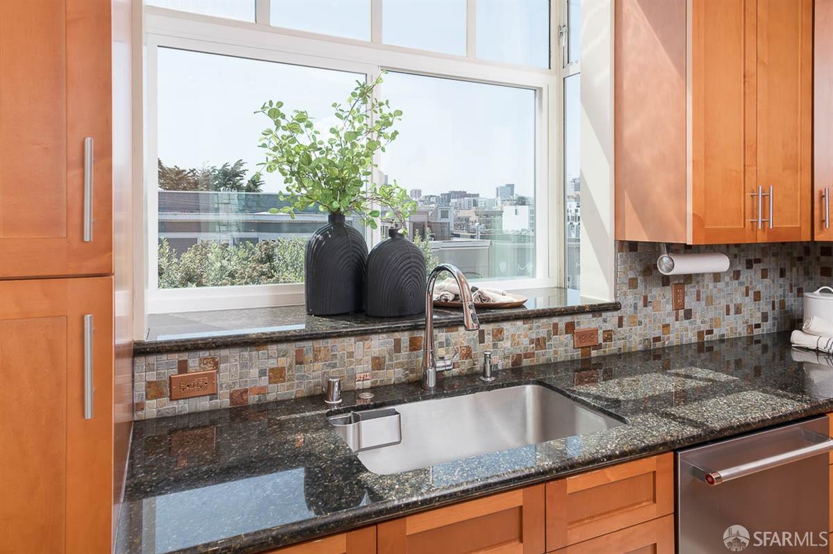 1362 Vallejo Street # C