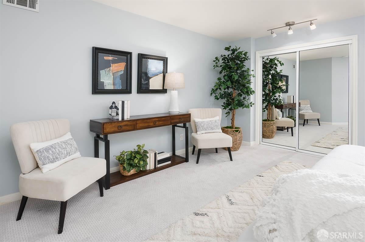 1362 Vallejo Street # C