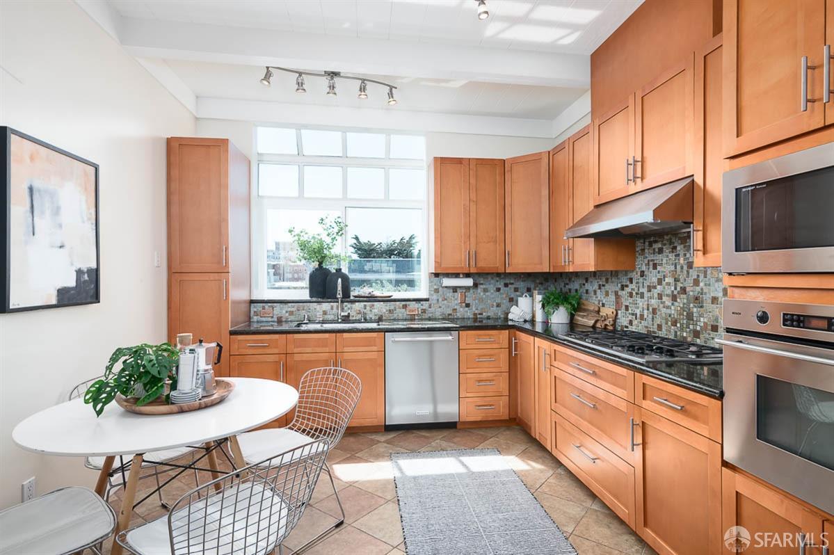 1362 Vallejo Street # C