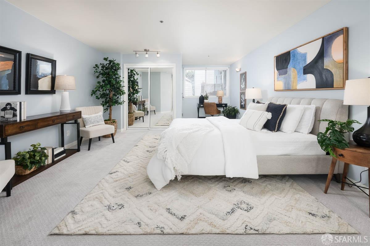 1362 Vallejo Street # C