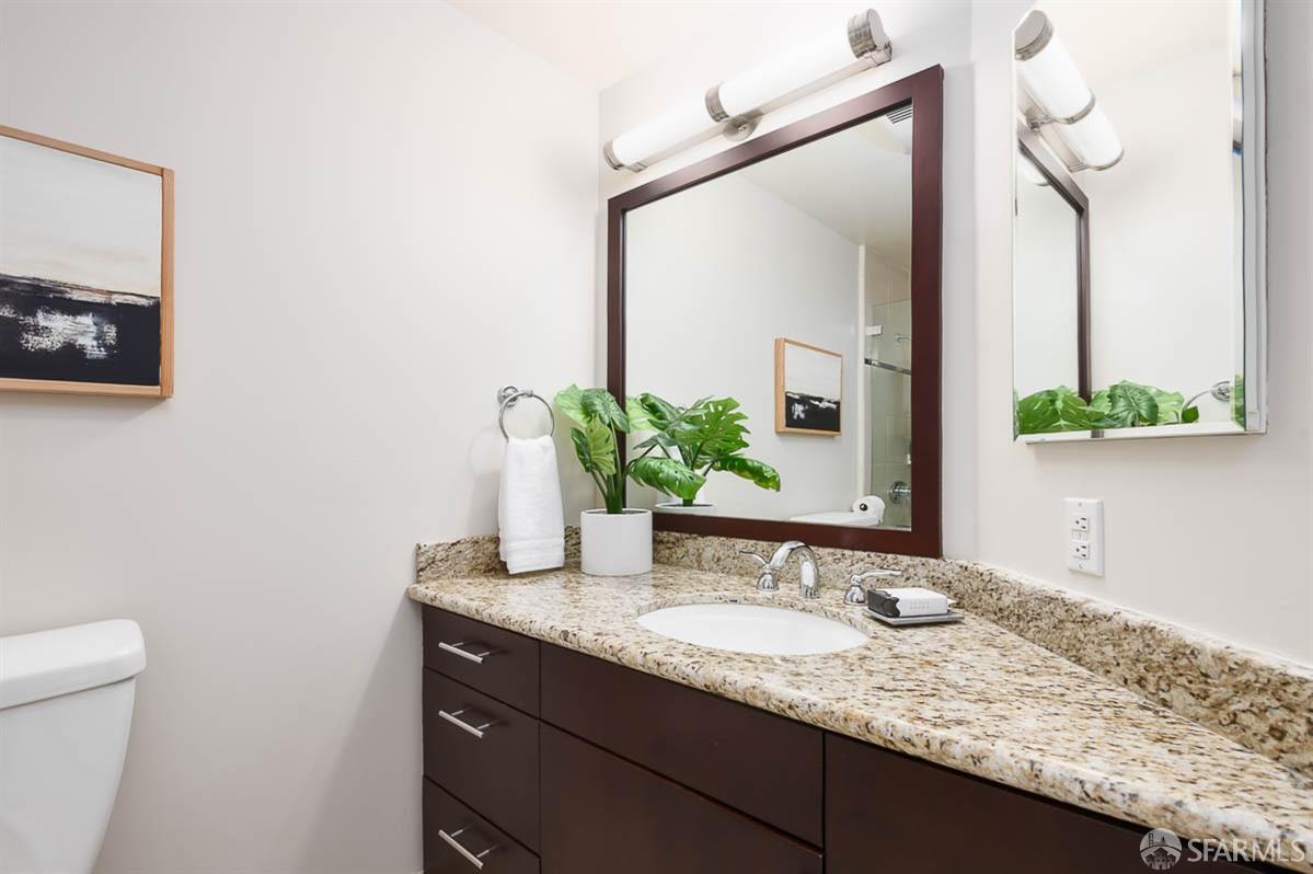 1362 Vallejo Street # C