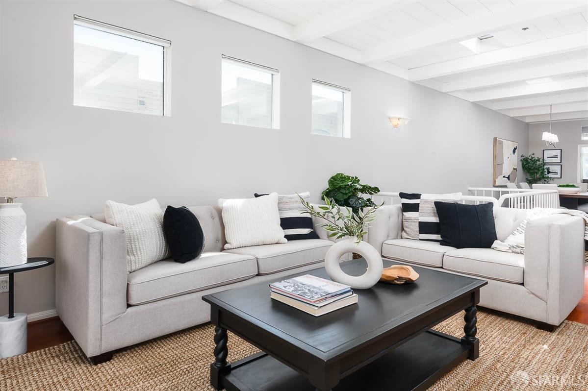 1362 Vallejo Street # C