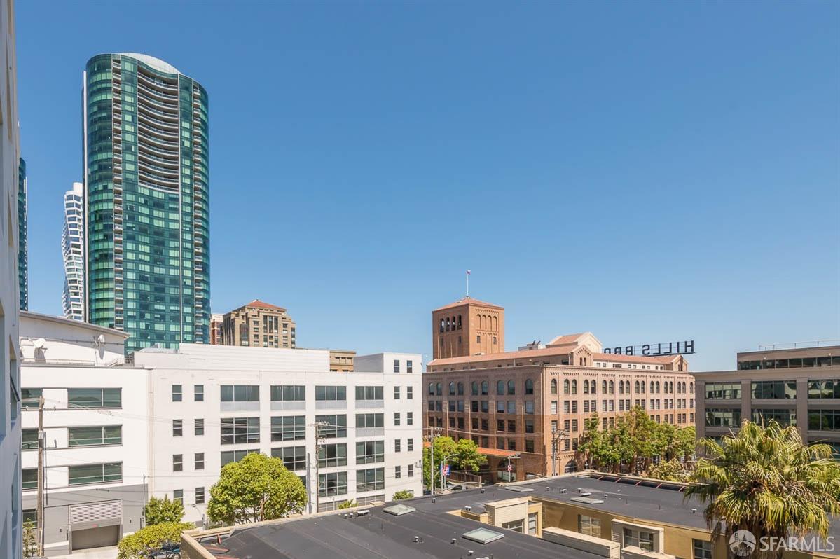 403 Main Street # 512N