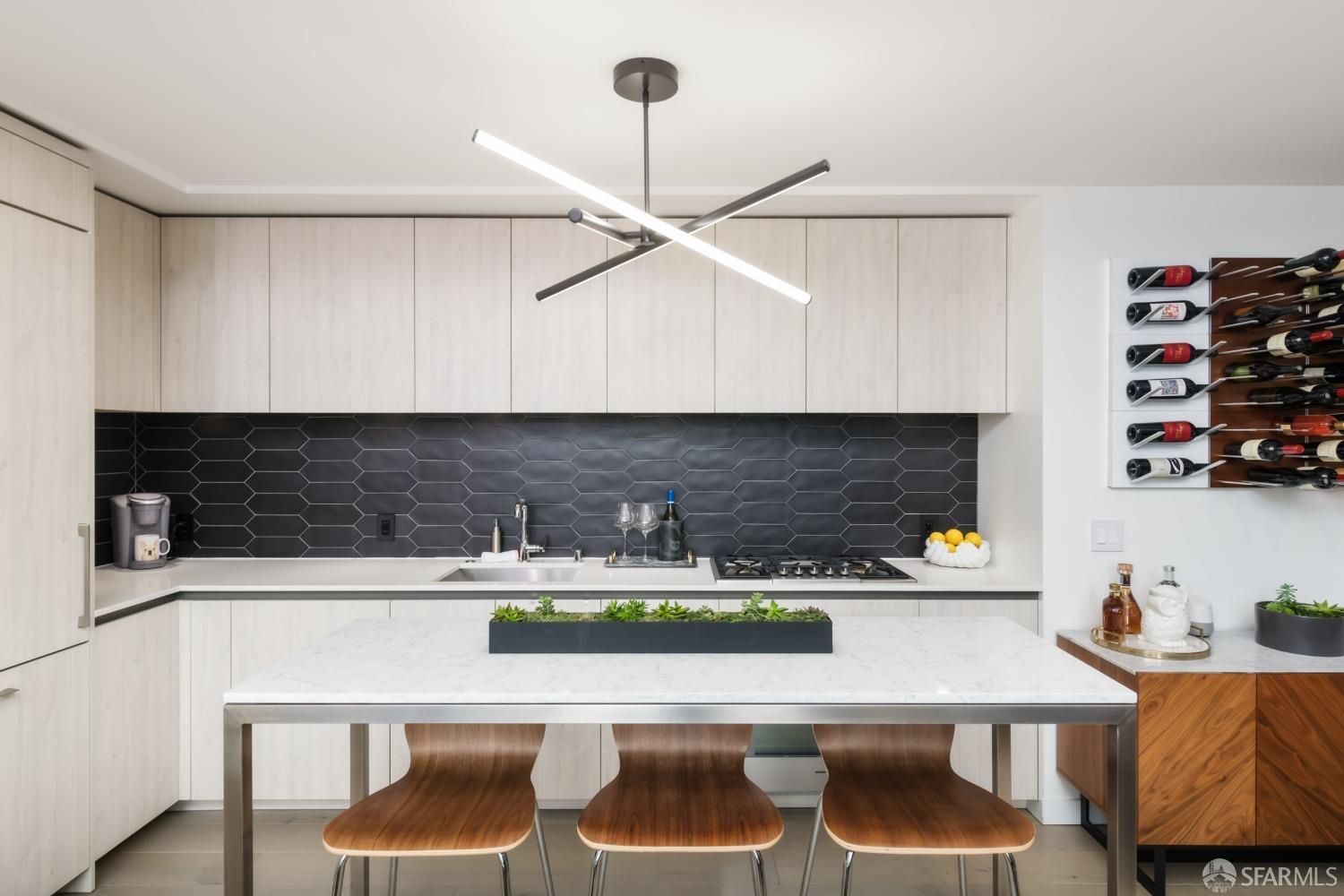 1000 3rd Street # 913A