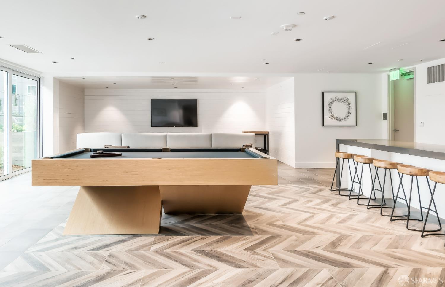 1000 3rd Street # 913A