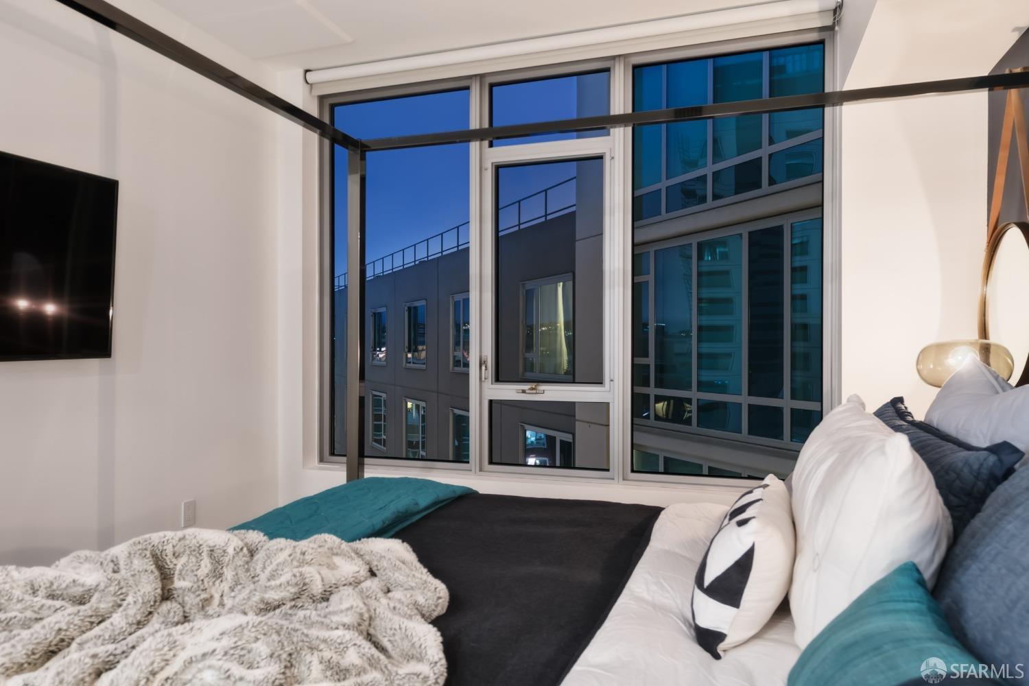 1000 3rd Street # 913A