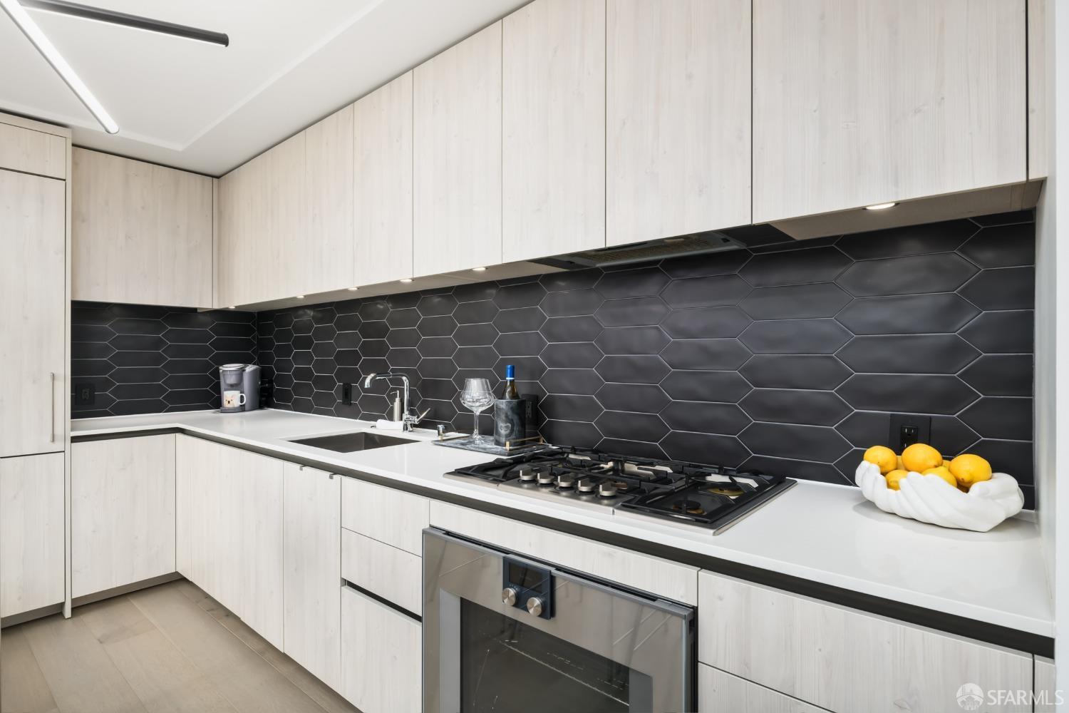 1000 3rd Street # 913A