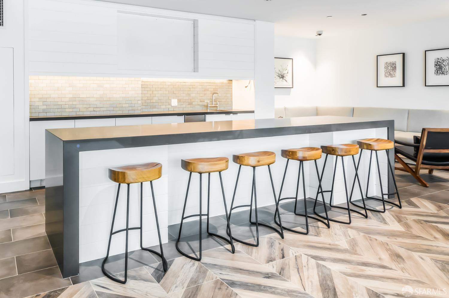 1000 3rd Street # 913A