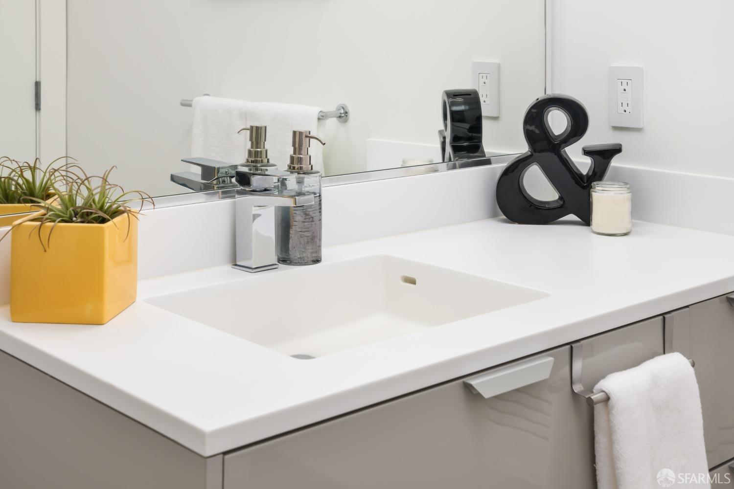 1000 3rd Street # 913A