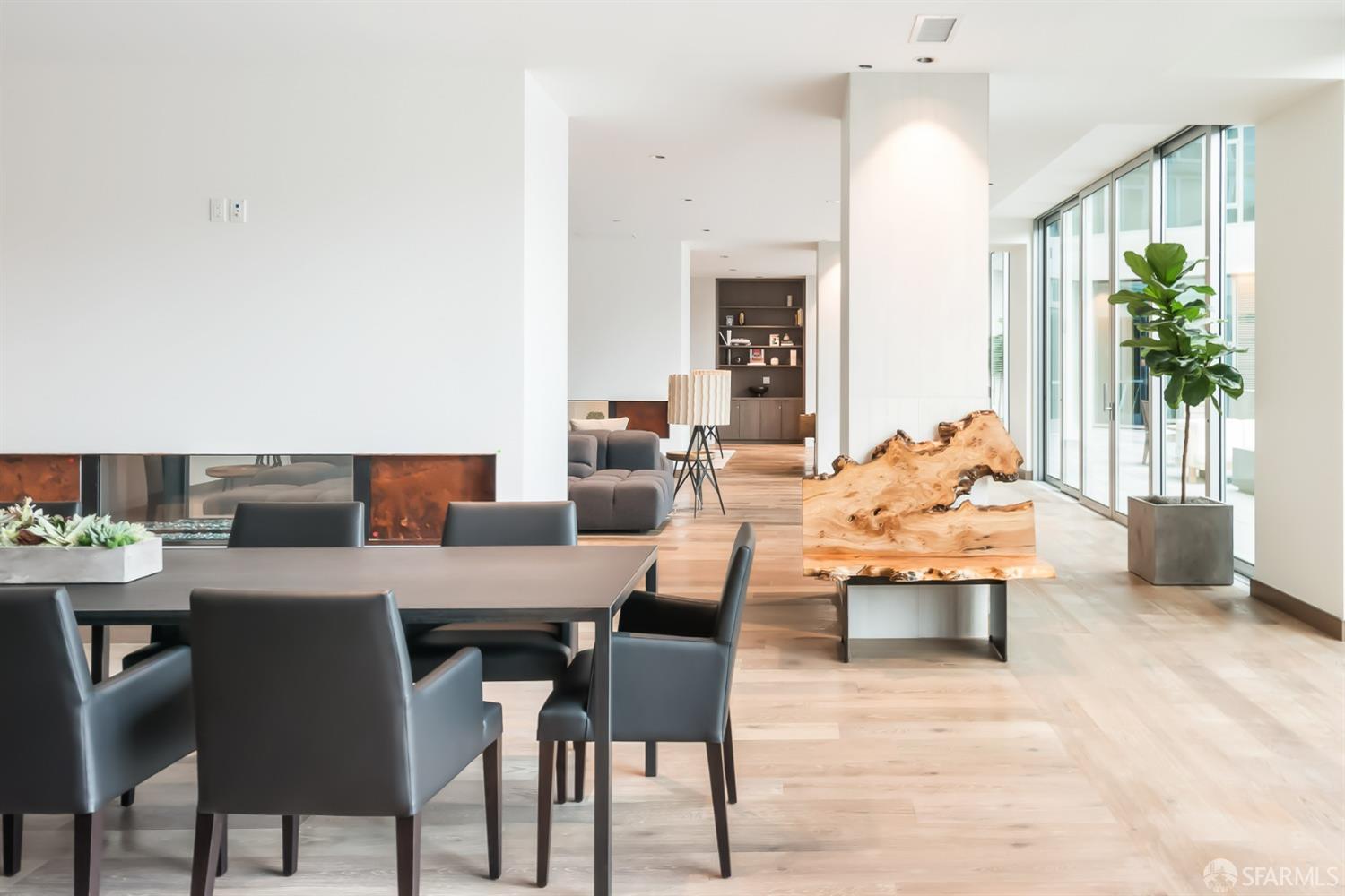 1000 3rd Street # 913A