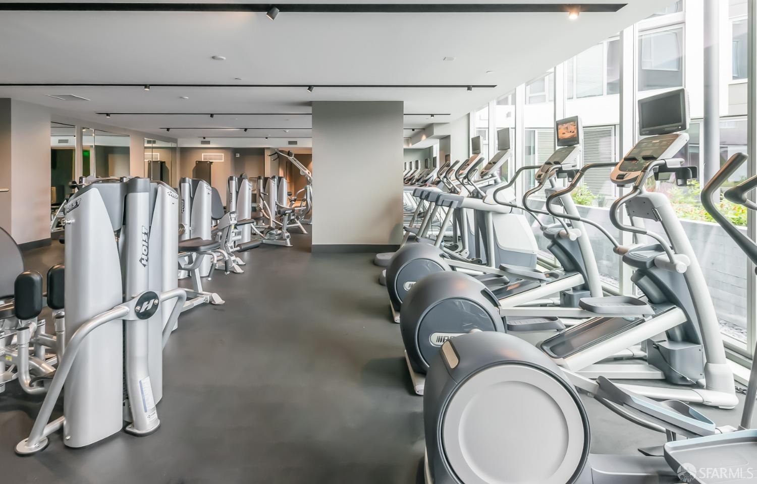 1000 3rd Street # 913A