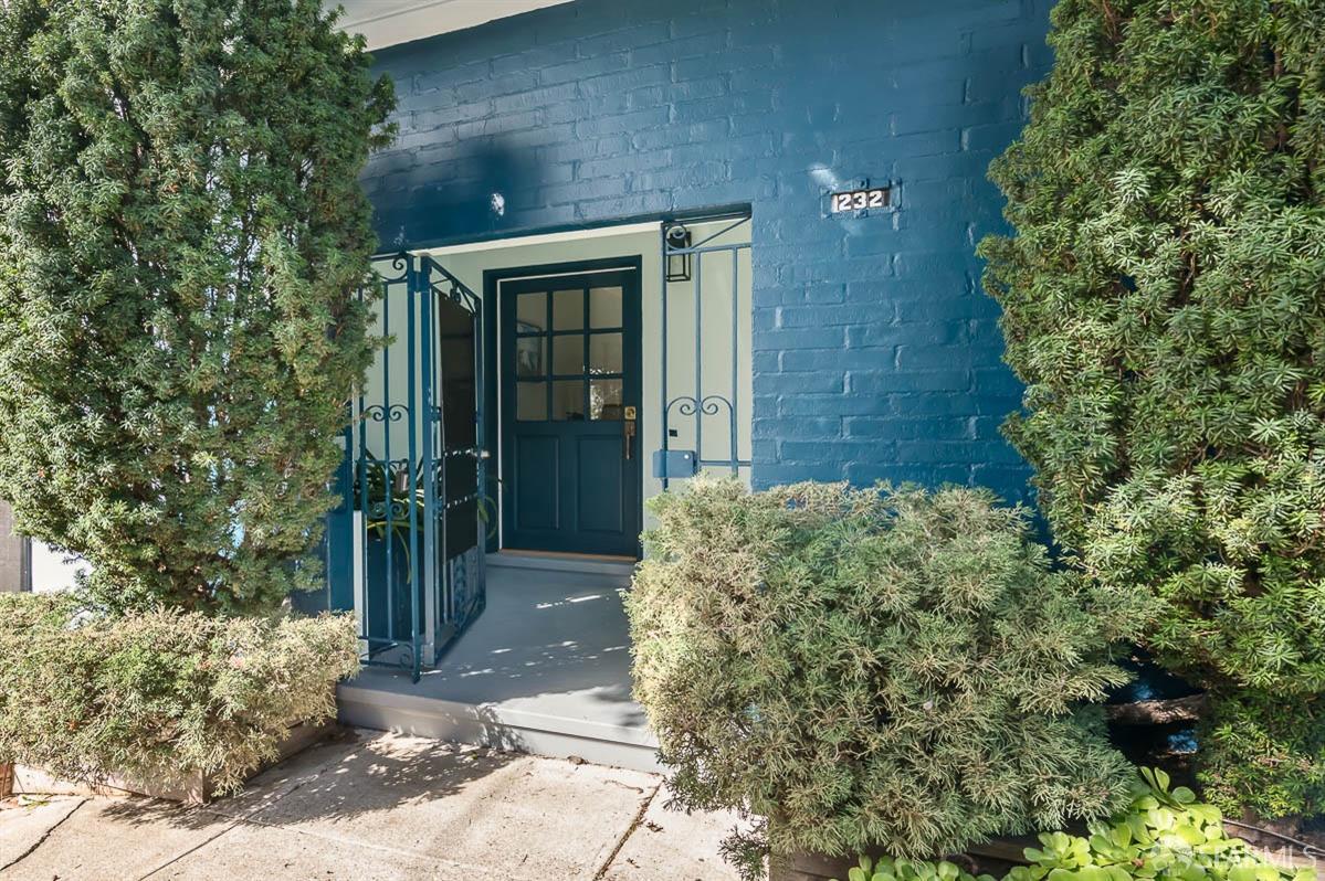232 Rutledge Street