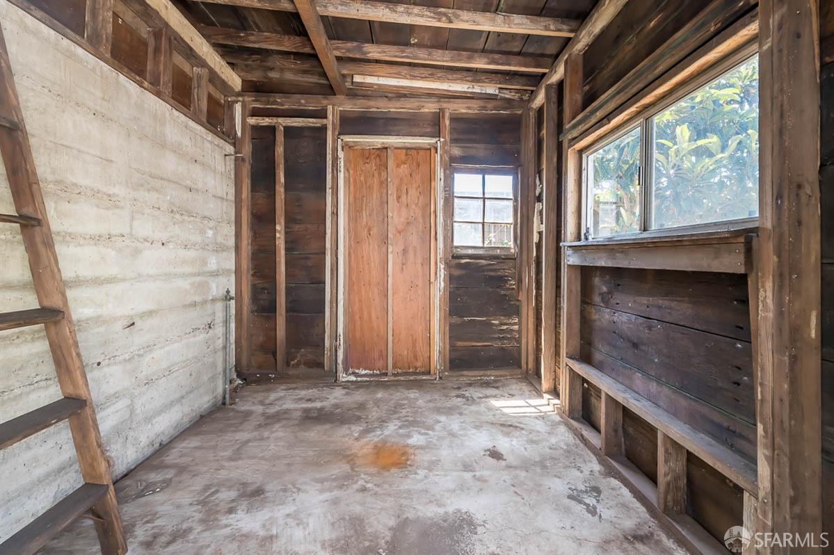 3070 Macarthur Boulevard