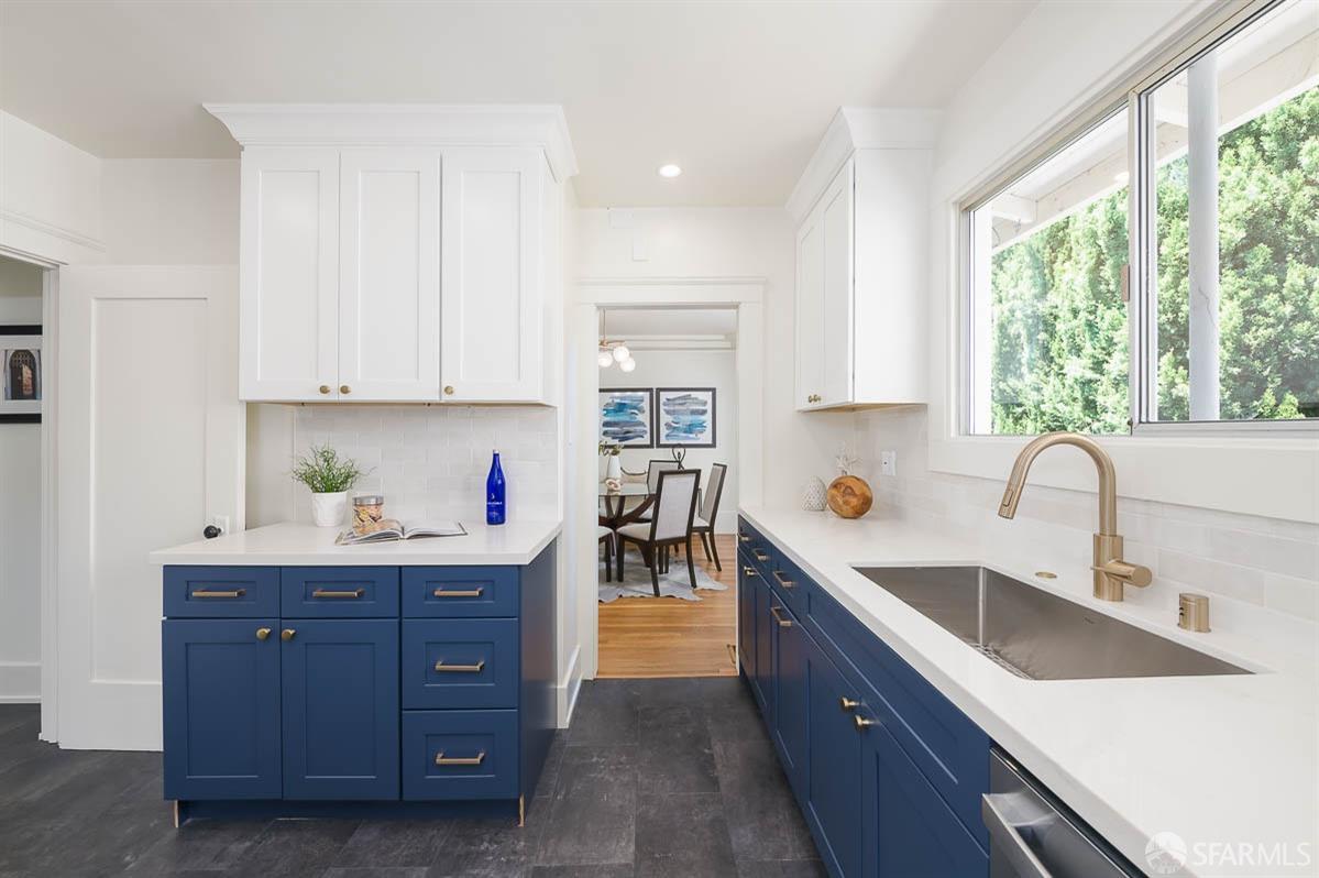 3070 Macarthur Boulevard