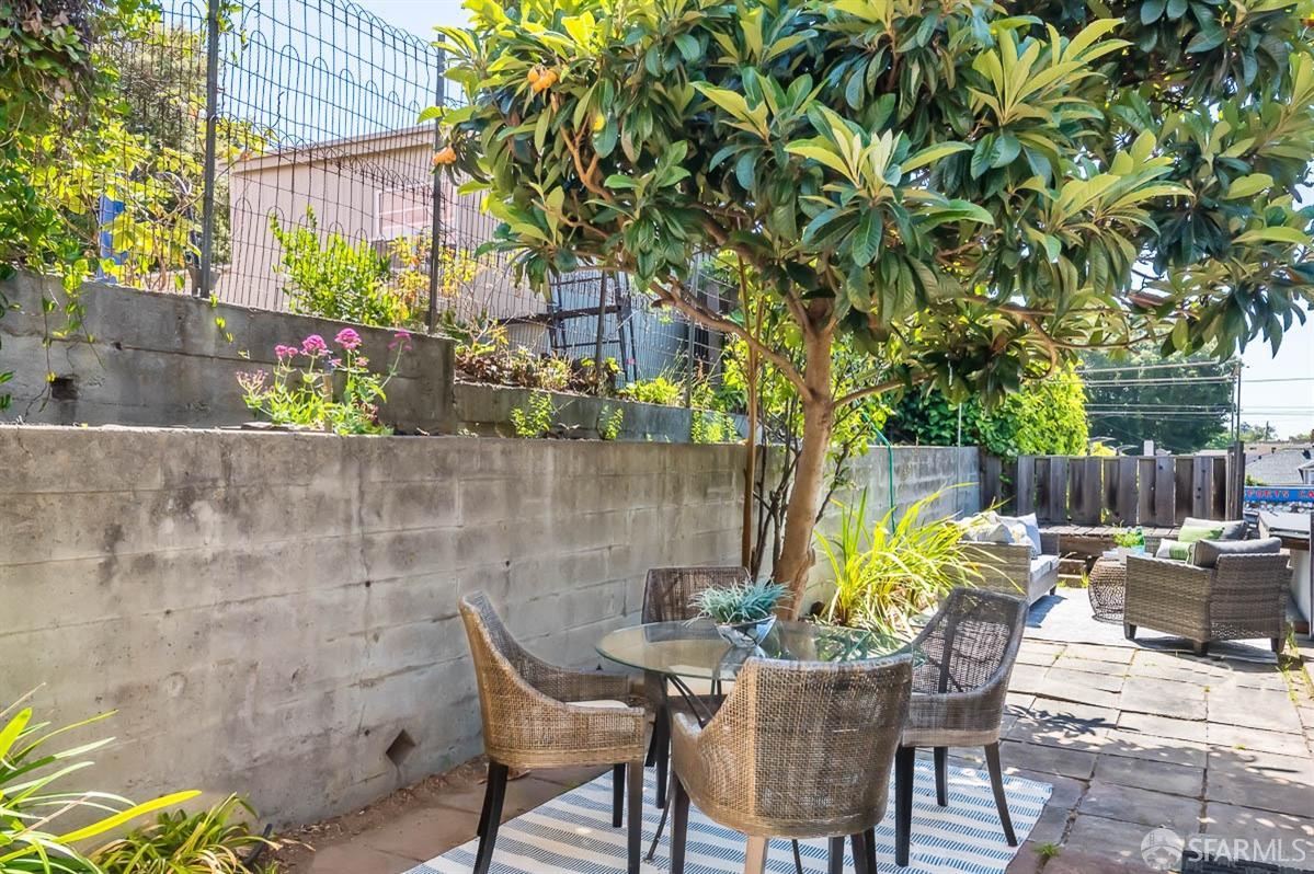 3070 Macarthur Boulevard