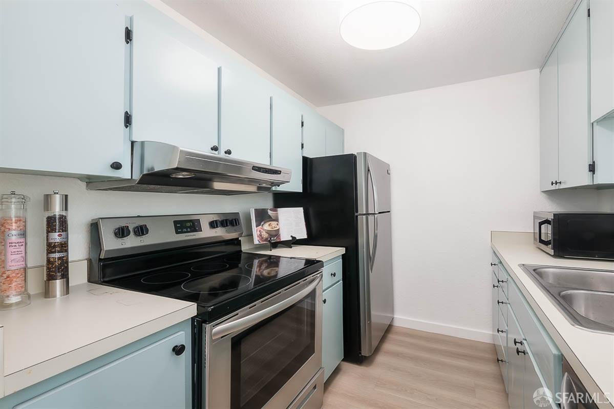 368 Imperial Way # 305