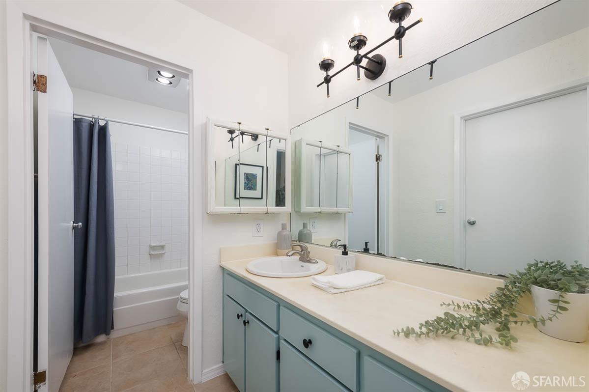 368 Imperial Way # 305