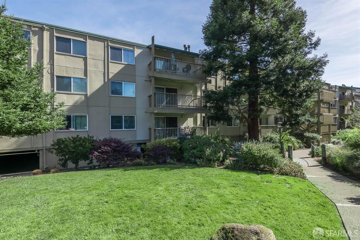 368 Imperial Way # 305