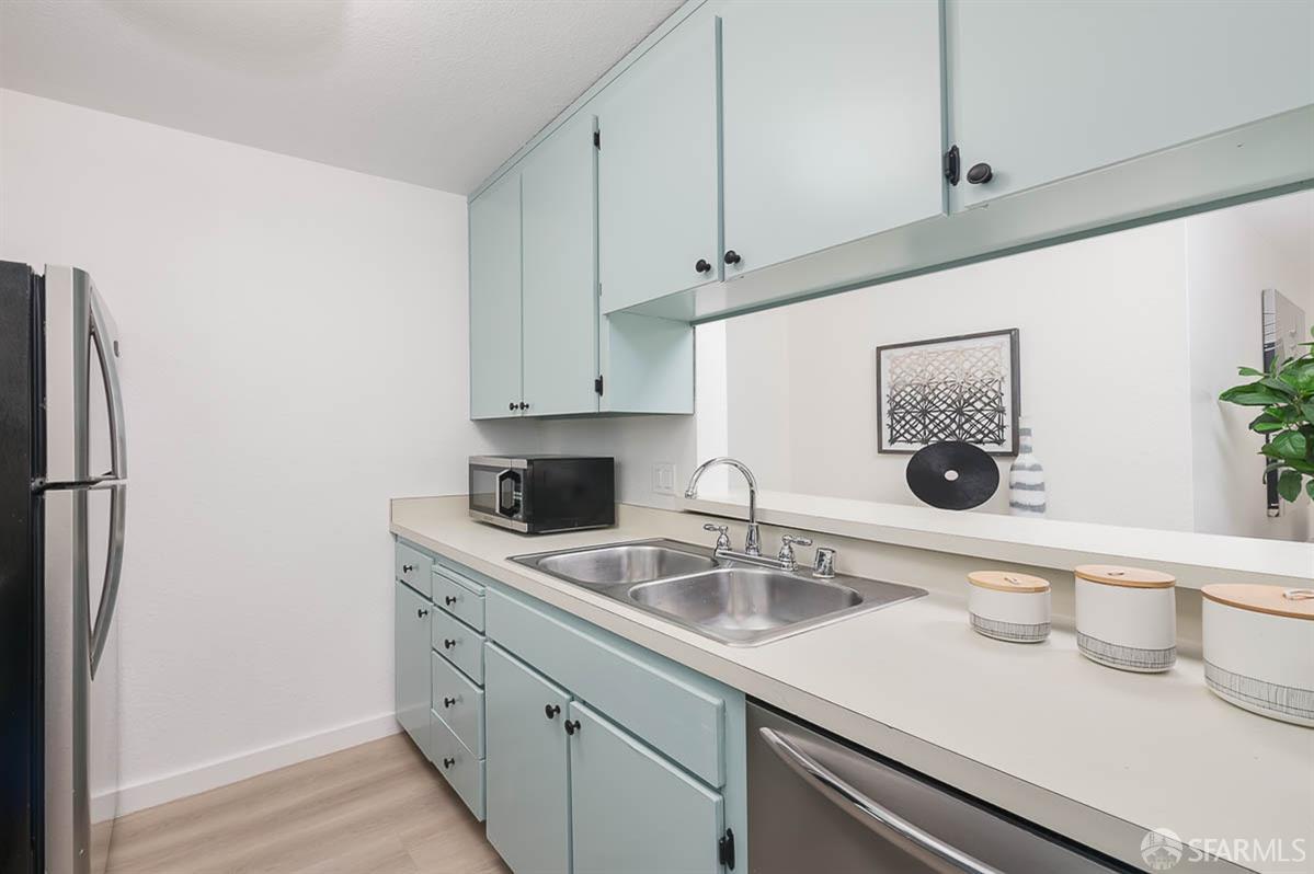 368 Imperial Way # 305