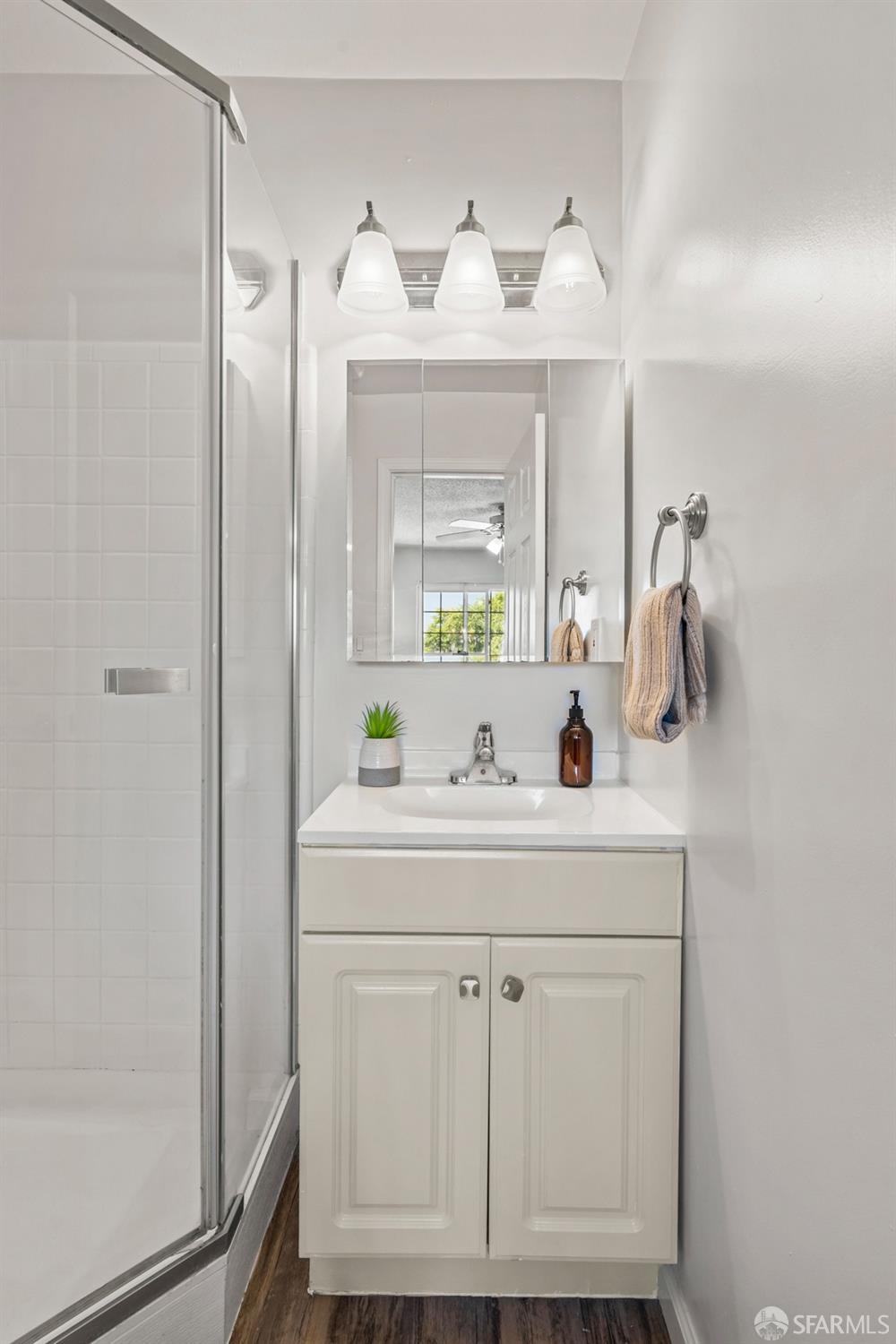 670 Fargo Avenue # 4