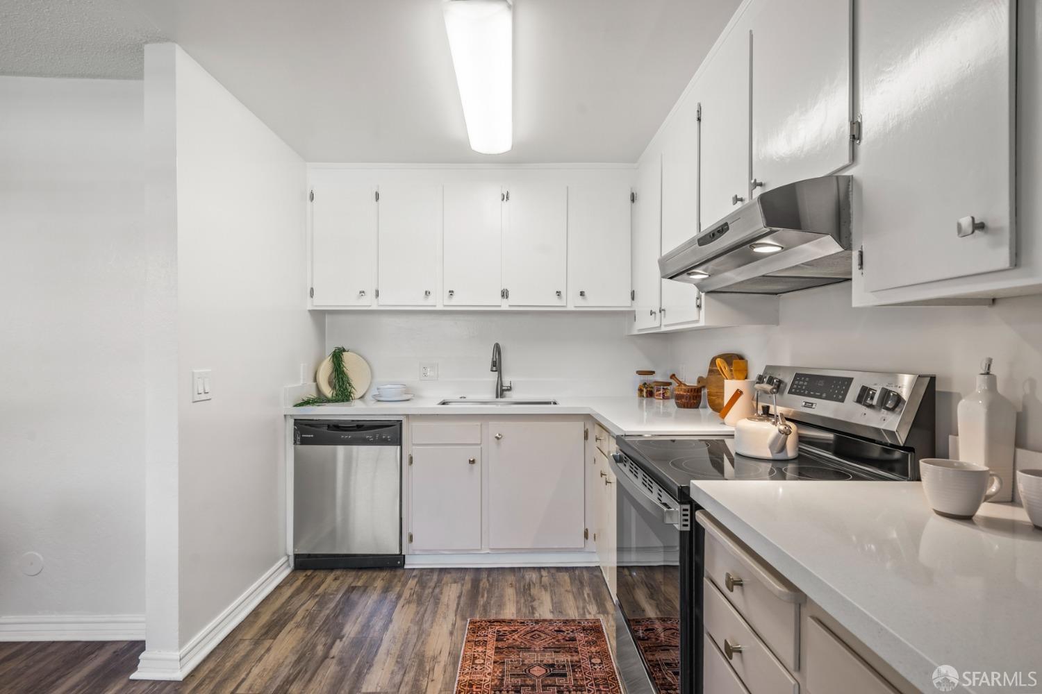 670 Fargo Avenue # 4