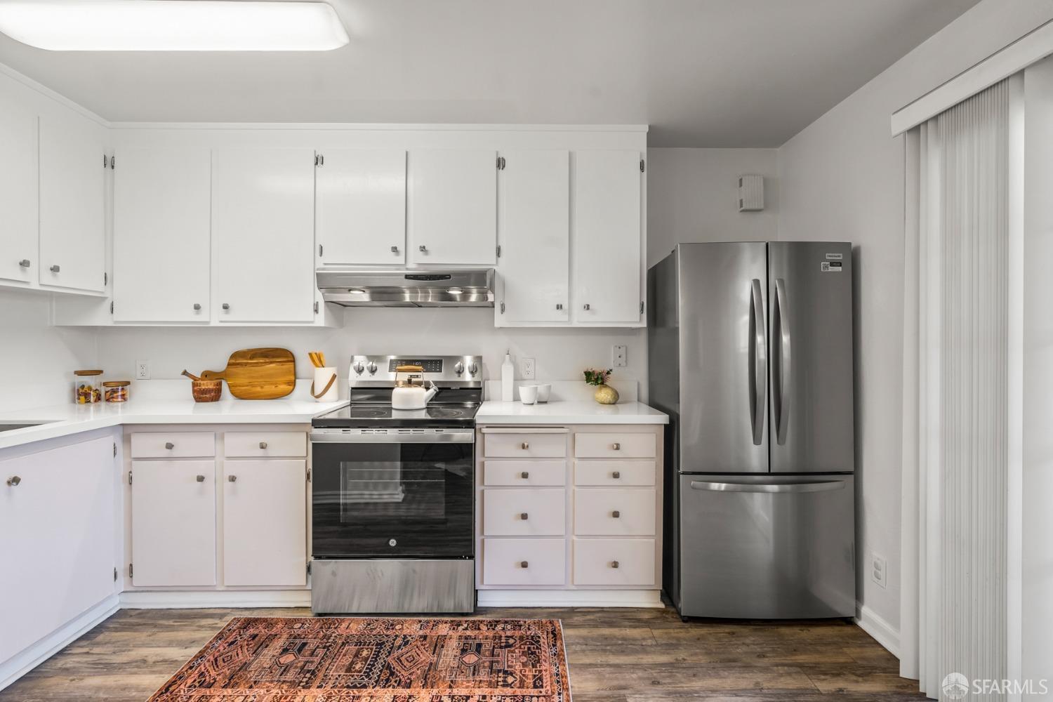 670 Fargo Avenue # 4