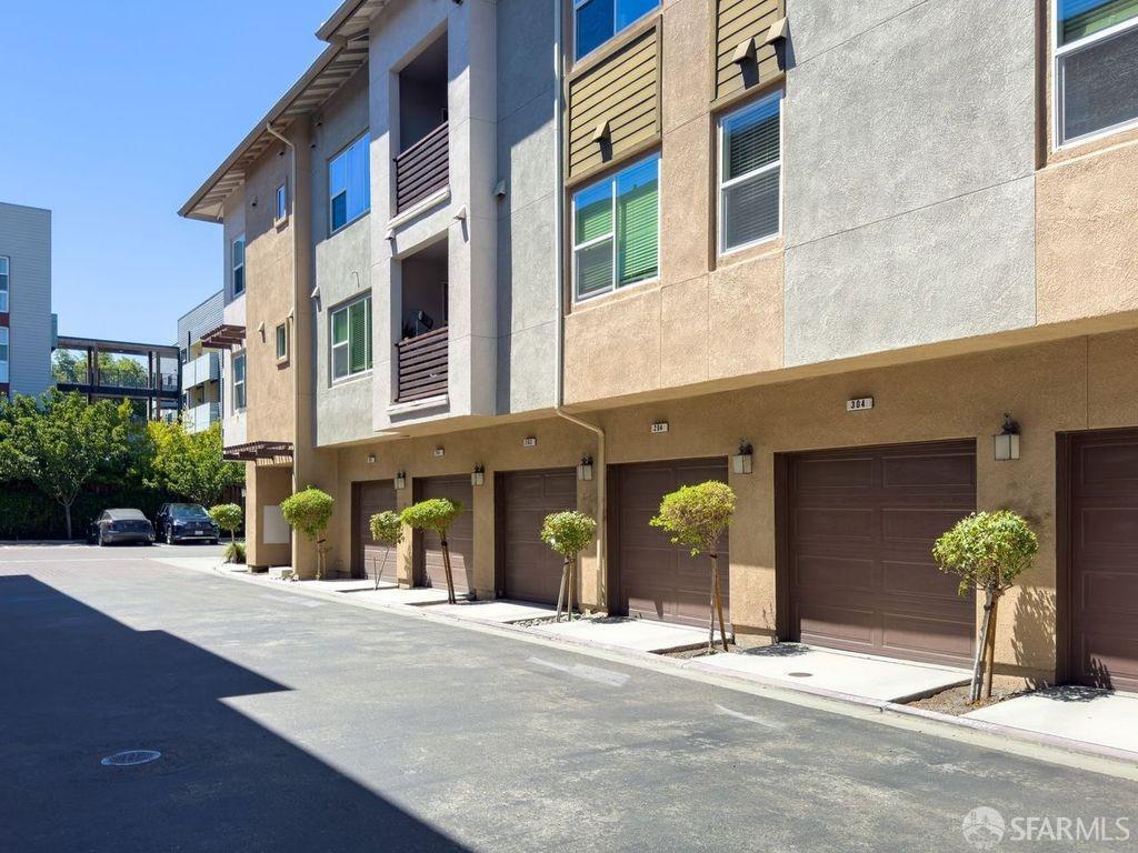 1130 Karby Terrace # 304