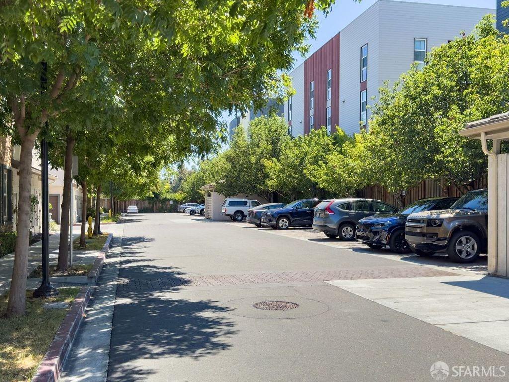 1130 Karby Terrace # 304