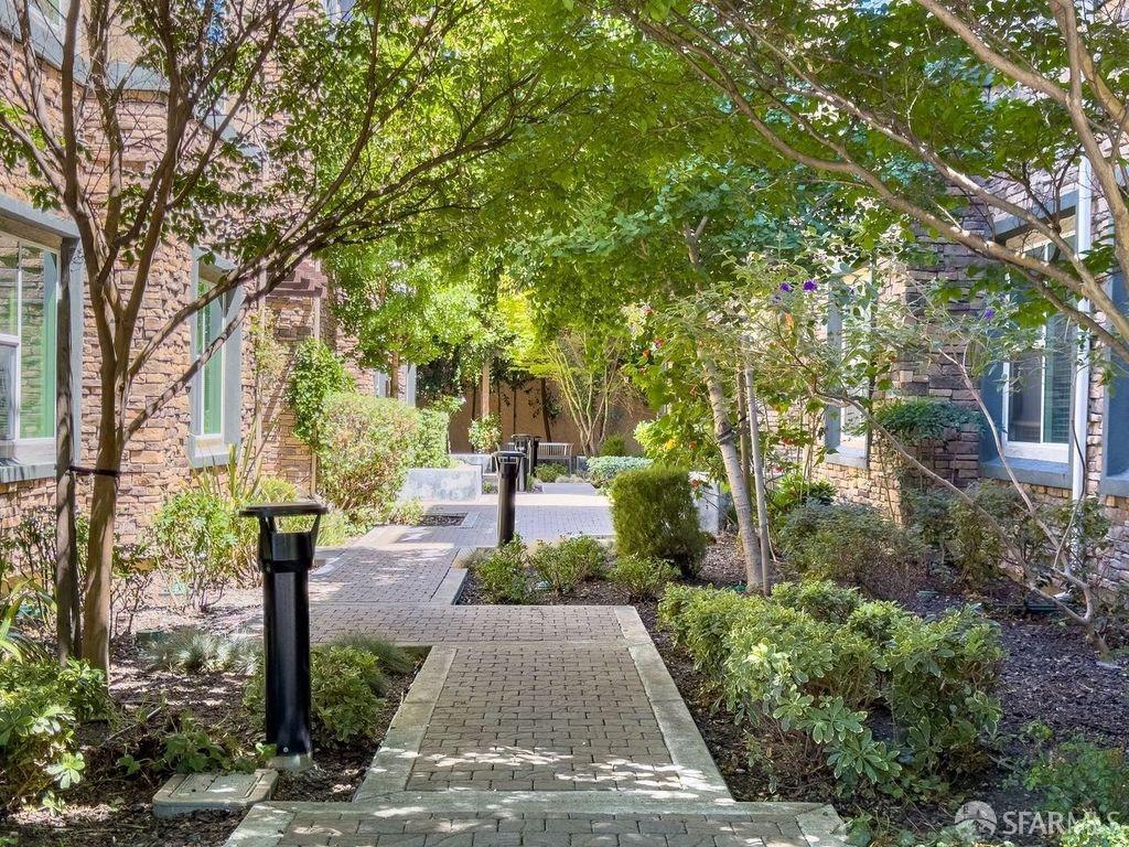 1130 Karby Terrace # 304