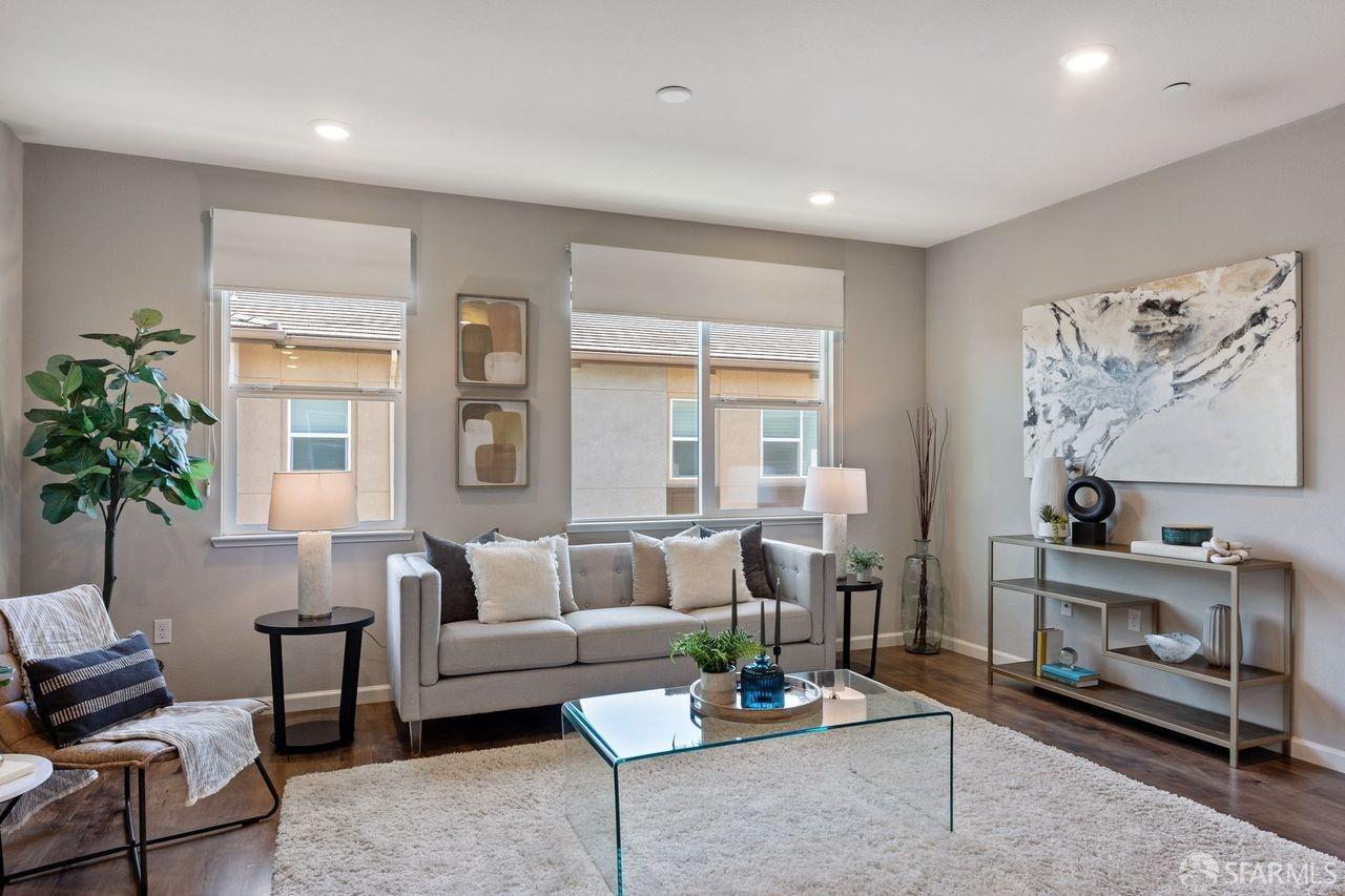 1130 Karby Terrace # 304