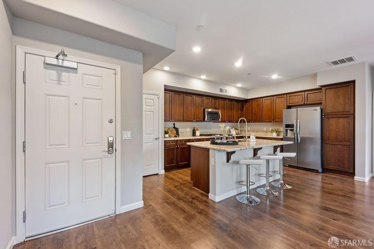 1130 Karby Terrace # 304