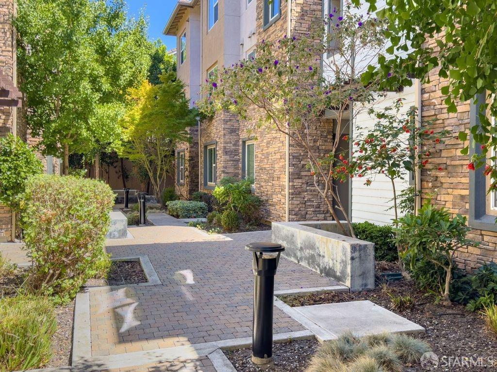 1130 Karby Terrace # 304