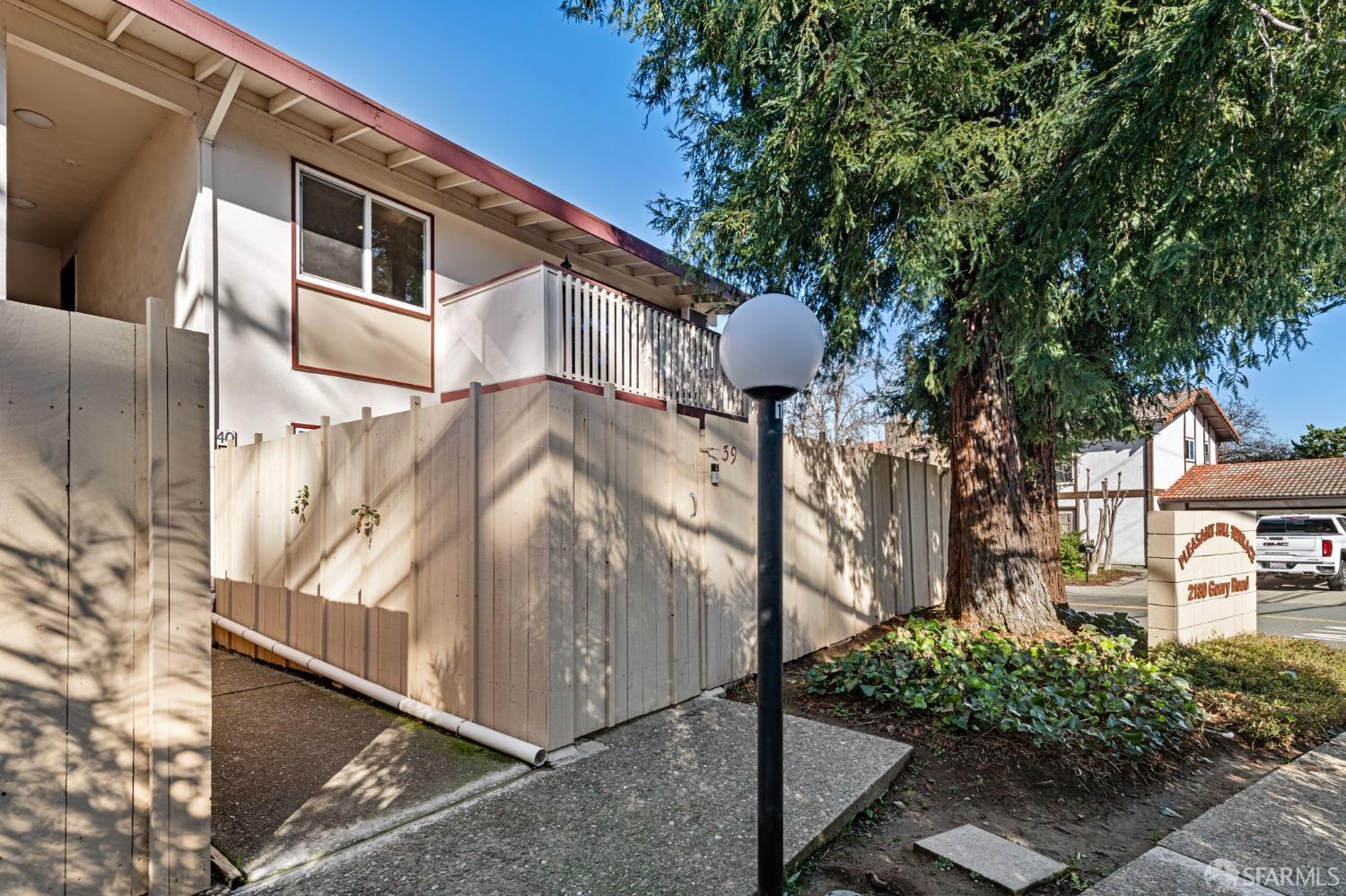 2180 Geary Road # 40